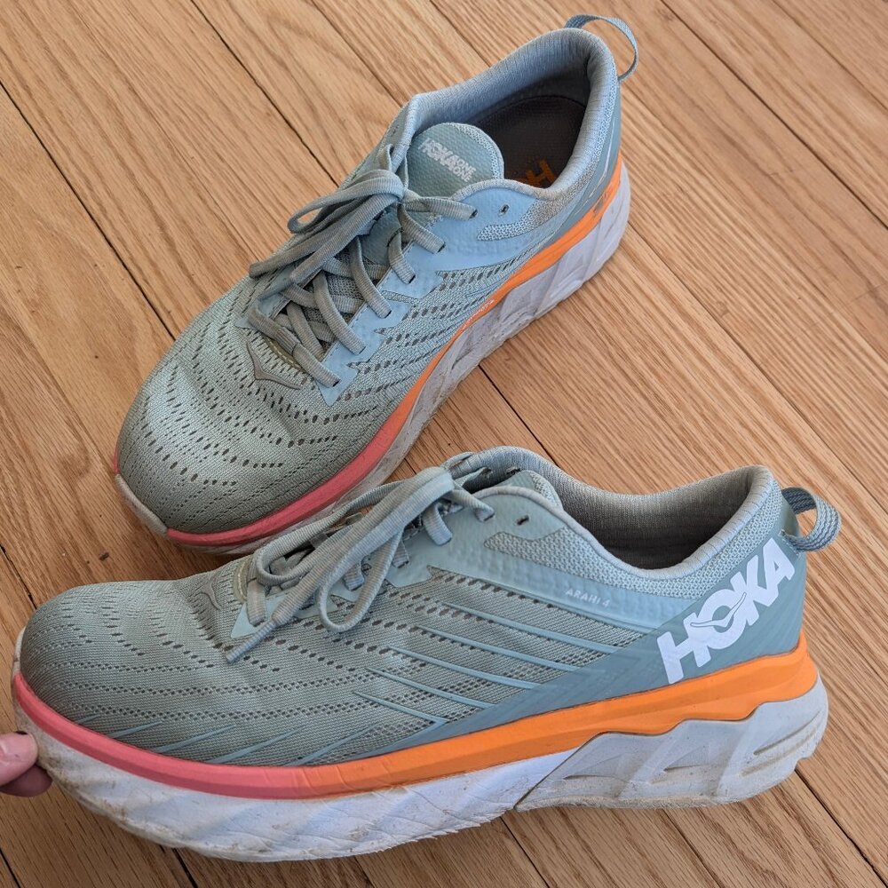 Hoka One One Arahi 4 Women's 10.5 Stability Road Running Shoes Blue Haze walking